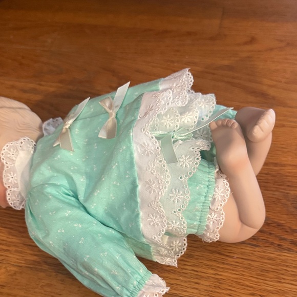 Vintage Porcelain Doll with Green Dress - Picture 2 of 5